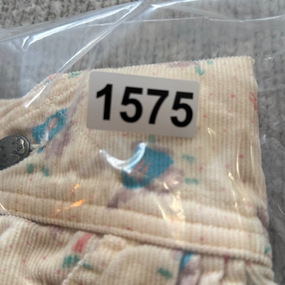Vintage OshKosh B'Gosh 2T Bunny Peter Rabbit Corduroy Overalls USA‎ Made - Picture 7 of 7